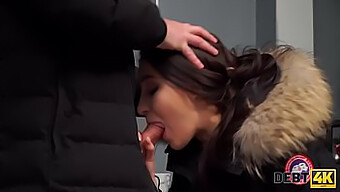 Blowjob Og Creampie Til En Teenager I Hd