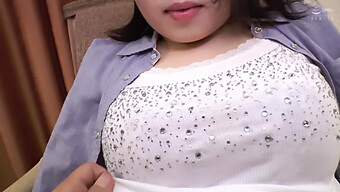 Bà Nội Trợ Tình Nguyện Viên Nhận Creampie Từ Máy Mát Xa Điện