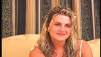 Europäische Milf Und Ihr Teenager (18+) Lecken Muschi Von Hinten