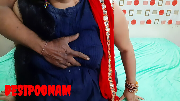 Desi Poonam Recibe Una Buena Follada En Su Coño Por Su Primastra