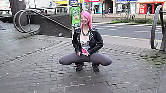 Public Peeing And Amazing Ass: A Stunning British Babe'S Naughty Adventure