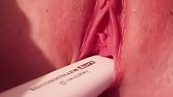 Hd Video Of A Girl Masturbating And Squirting With Markers