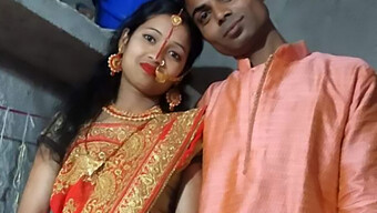 Indienne De 18 Ans Reçoit Sa Première Fellation Et Son Anal Par Derrière