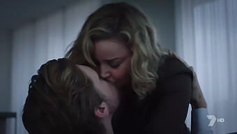 La Bellezza Australiana Abbie Cornish Mostra Le Sue Grandi Tette In Questo Video Bollente