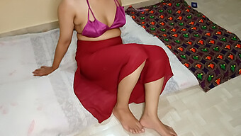 Gadis-Gadis India Desi Bercakap Kotor Dan Diliwat Dalam Permainan Peranan Bdsm.