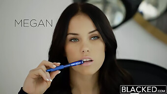 Megan Rains Trải Nghiệm Lần Đầu Tiên Với Một Con Cặc Đen Lớn Và Deepthroat