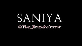 Η Saniya Kitty Cummings Δείχνει Το Γυμνό Της Σώμα Και Τα Twerks Της