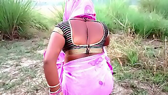 Indian Milf Gets Down And Dirty In Public