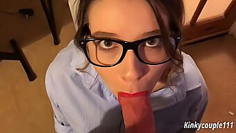 Amateur Secretary Gets Paid To Suck Dick In Kinkycouple111'S New Video