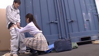 Sexe Après L'École Avec Une Fille Japonaise - Busty Et Cum-Hungry