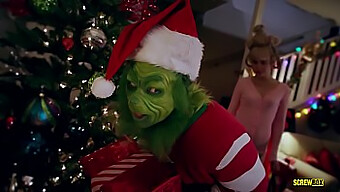 Pesta Seks Milf Grinch