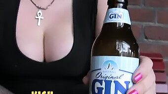 Peituda Peituda Tem Brincadeira Anal E Anal Com Um Cara Tatuado