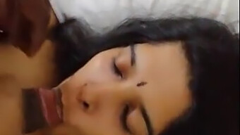 Video Buatan Sendiri Gadis Desi Mendapat Pukinya Diliwat