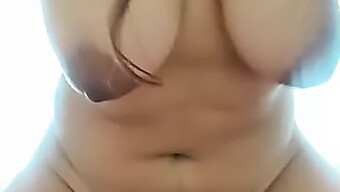 ¡mira Este Video Hd De Una Adolescente De Grandes Tetas Recibiendo Una Buena Follada Anal Y Una Buena Cogida En Su Coño!